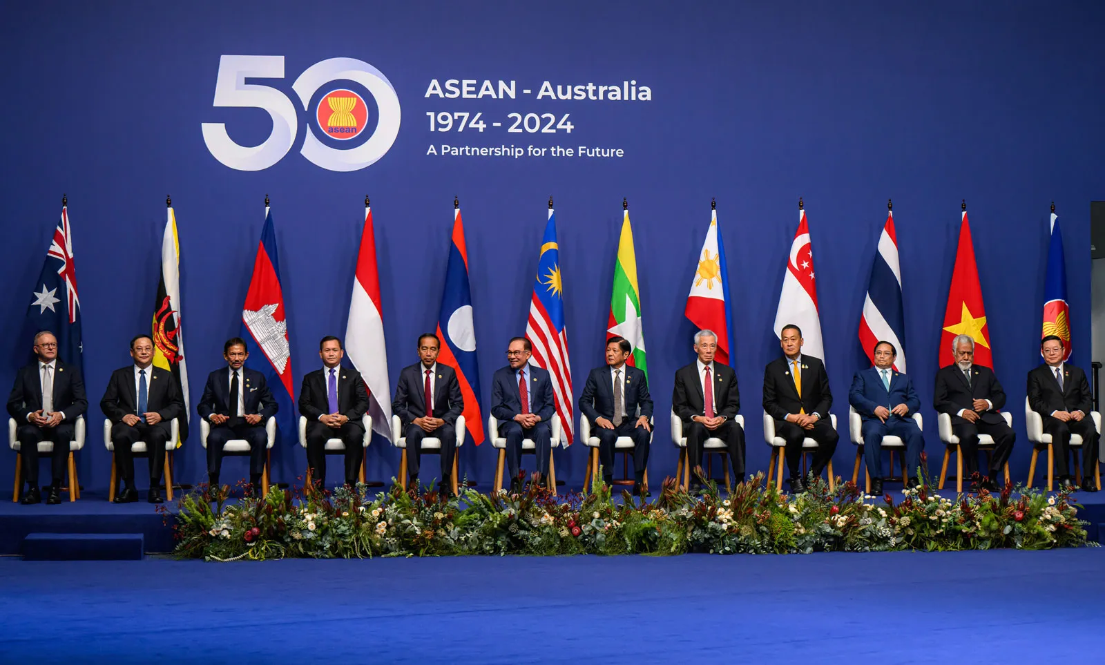 ASEAN summit invites China, Gulf states amid tariffs threat